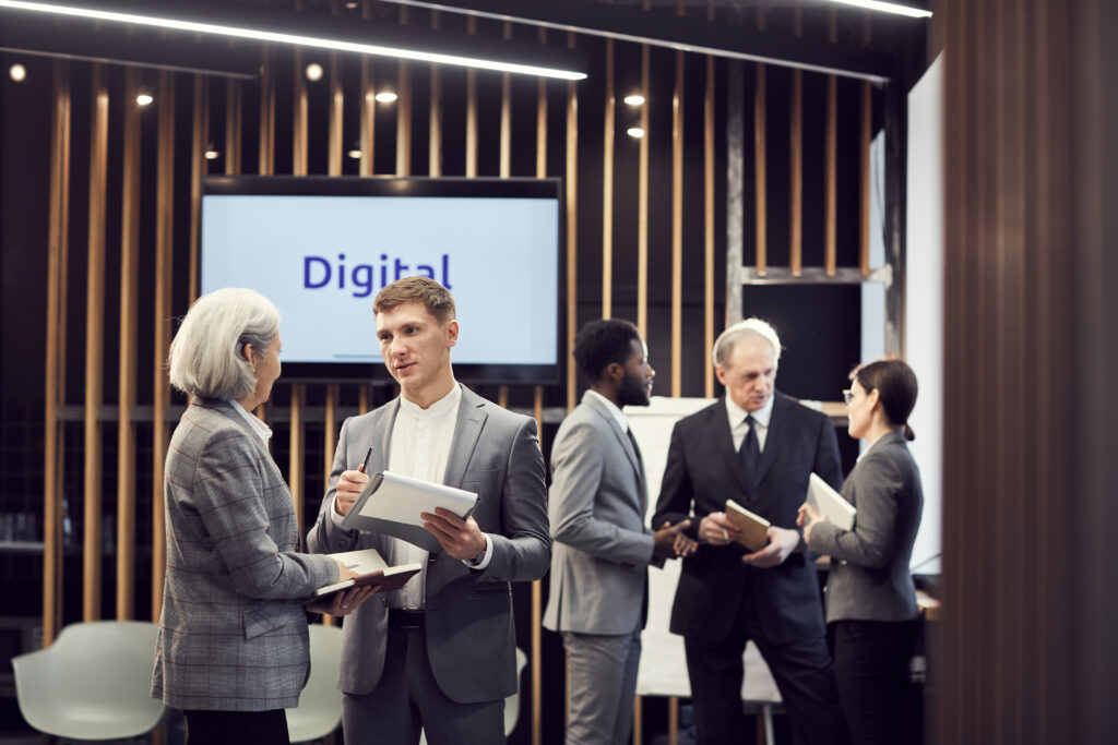 Professional applying for digital technology leadership visa online