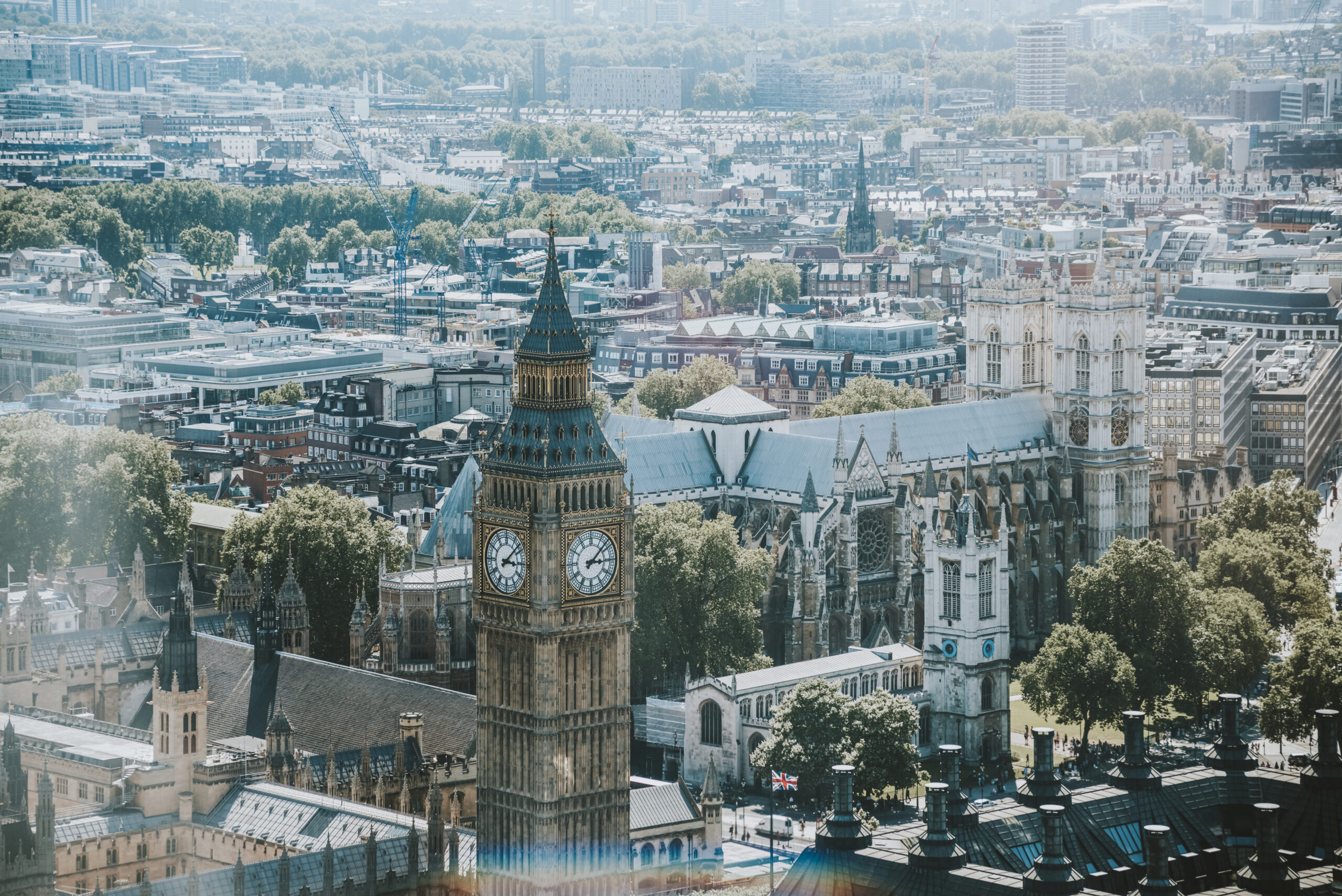 Housing Guide for Global Talent Professionals in London vs Regions – Comparing rental costs, tenancy rules, and property trends for Global Talent visa holders across the UK, including tips on verifying landlords and managing accommodation effectively.